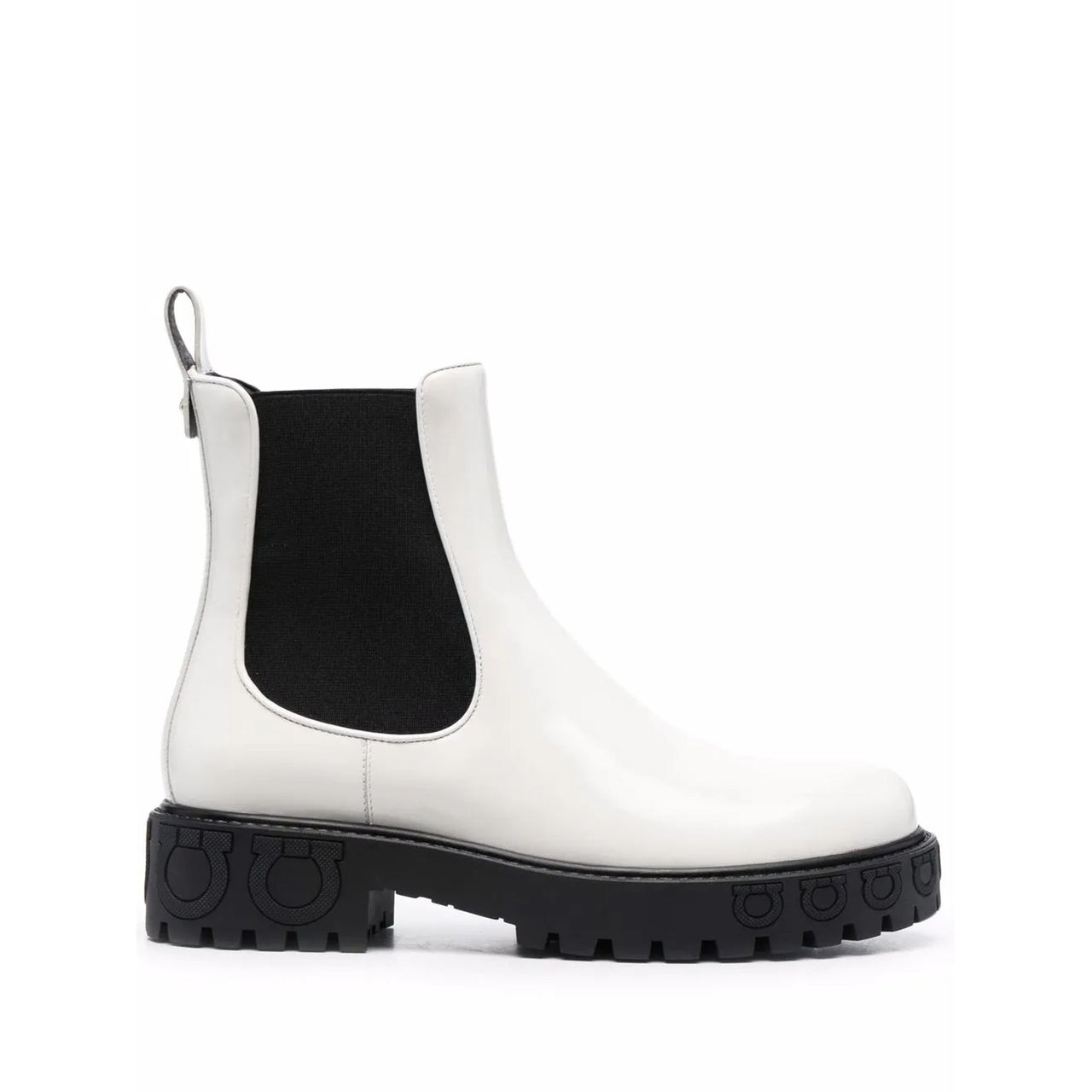 Ferragamo 40Mm Leather Chelsea Boots